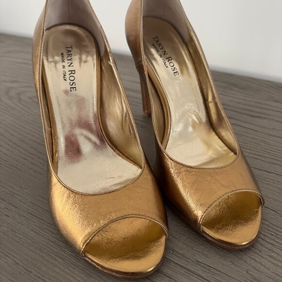 TARYN ROSE Gold Leather Peep Toe Pumps - Size 8 (38) - Picture 3 of 8
